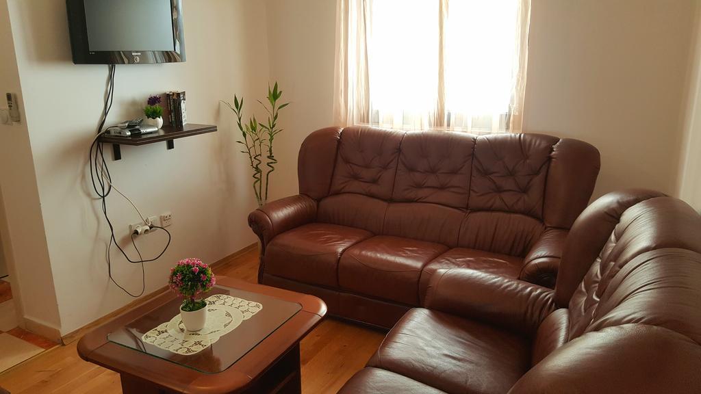 Apartments Rino Lux Светі-Стефан Екстер'єр фото